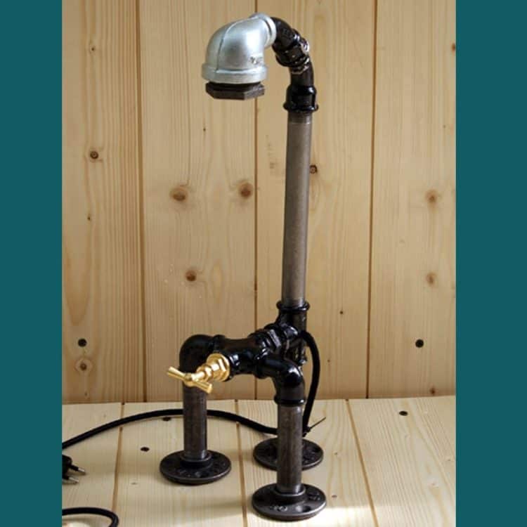 Lampe style industriel avec interrupteur robinet